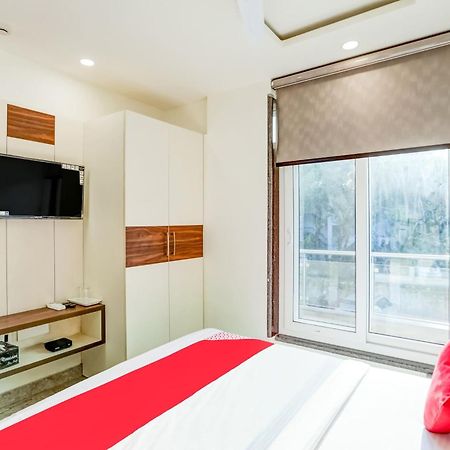 Flagship Happy Inn เดลี ภายนอก รูปภาพ